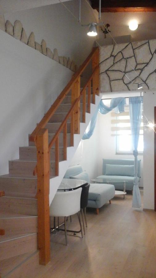 Apartments With A Parking Space Rukavac, Vis - 2444 Rukavac  Extérieur photo